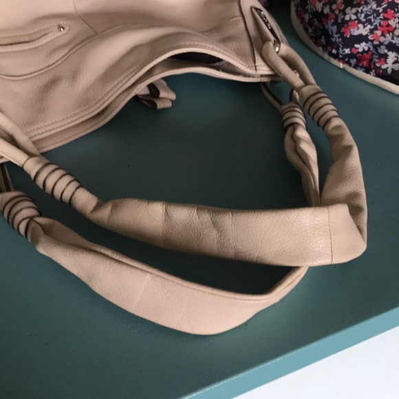B. Makowsky beige taupe leather hobo shoulder bag - Picture 13 of 16